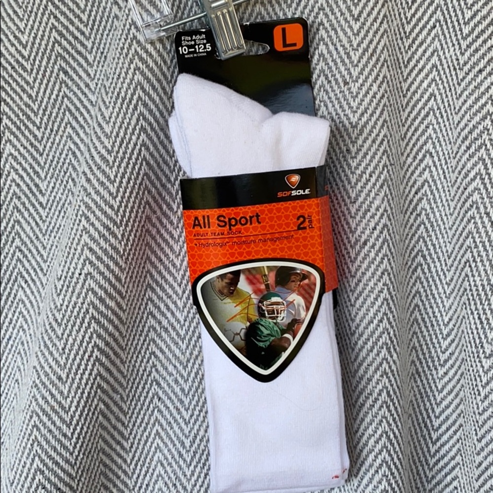 Nice sport socks. White